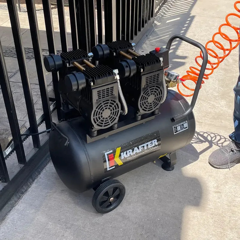 Compresor Libre De Aceite Krafter 50lts 3hp 63db Negro 50 Monofásica